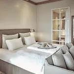 ホテル The Cozy & Lofts Timmendorfer 4*