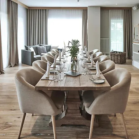 Отель The Cozy & Lofts Timmendorfer