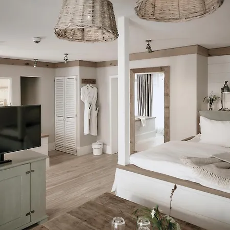 Ξενοδοχείο The Cozy & Lofts Timmendorfer