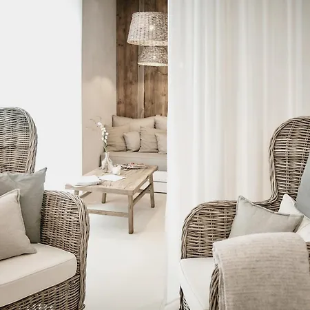 Отель The Cozy & Lofts Timmendorfer 4*